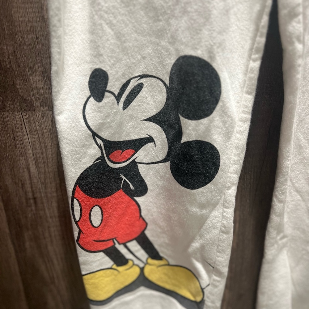 Disney teens Med White Mickey Mouse Friendship Joggers NWOT - Picture 4 of 5
